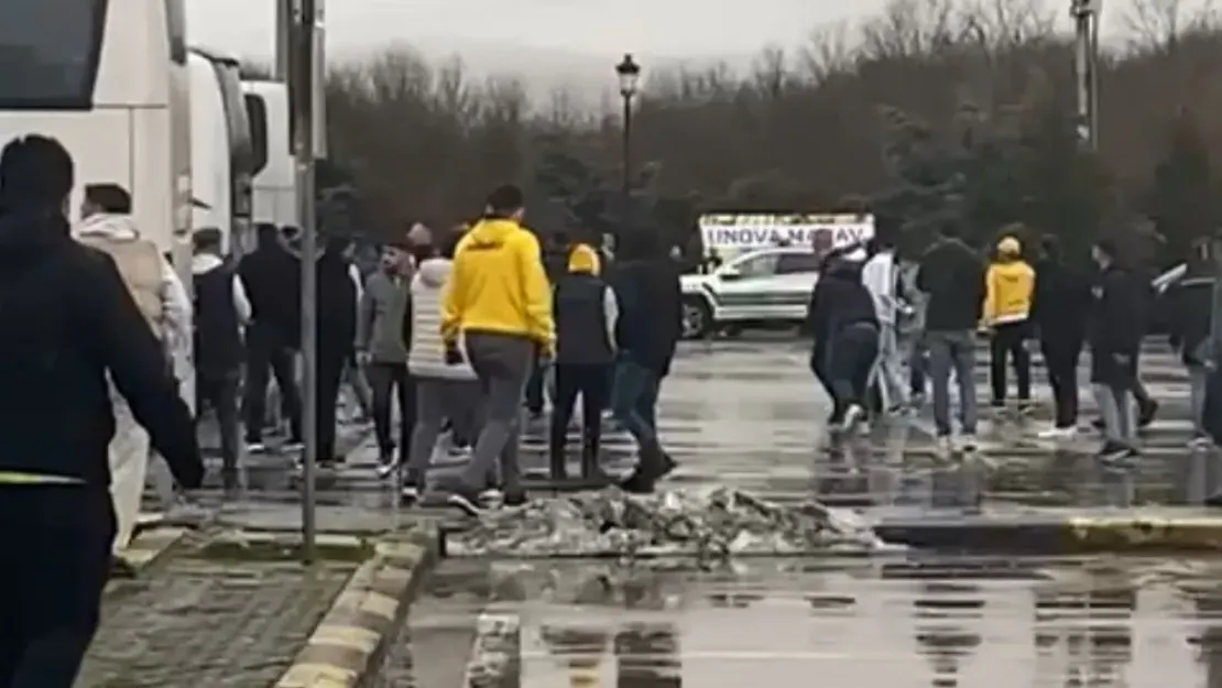 Ankaragücü Taraftar Grupları Arasında Şiddet Olayı: Yaralananlar Var