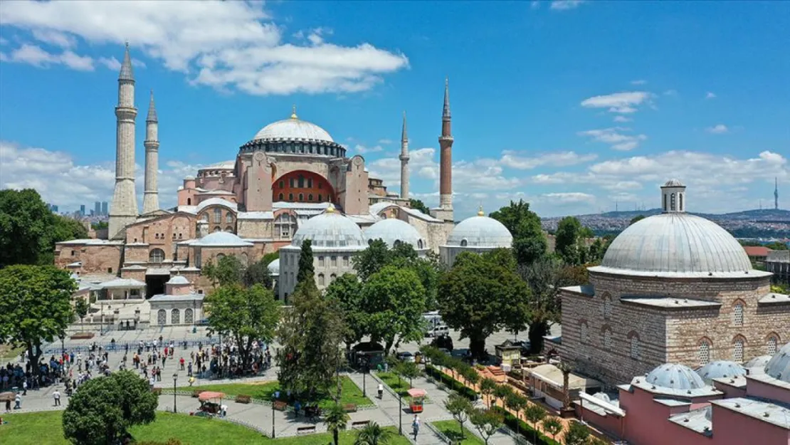 Ayasofya İçin Yeni Karar Bakan Ersoy Duyurdu!