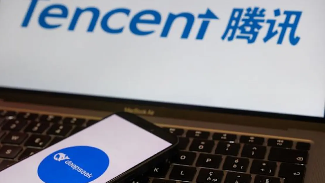 Çin'de Yapay Zeka Rekabeti Alevleniyor Tencent'in Yuanbao Chatbot'u DeepSeek'i Geçti