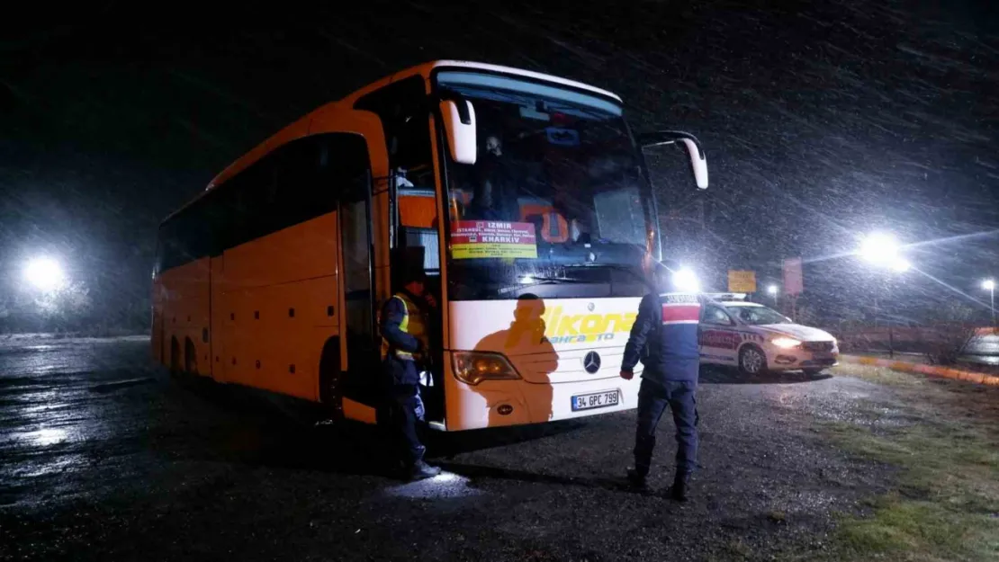 Edirne'de Kaza! 10'u Polis 11 Yaralı