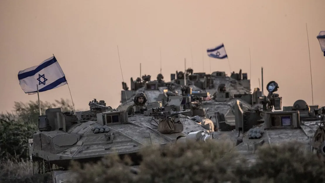 İsrail Ordusu İnsanlık Suçu İşlemeye Devam Ediyor! Esirlerin Üzerine İdrar Döktüler