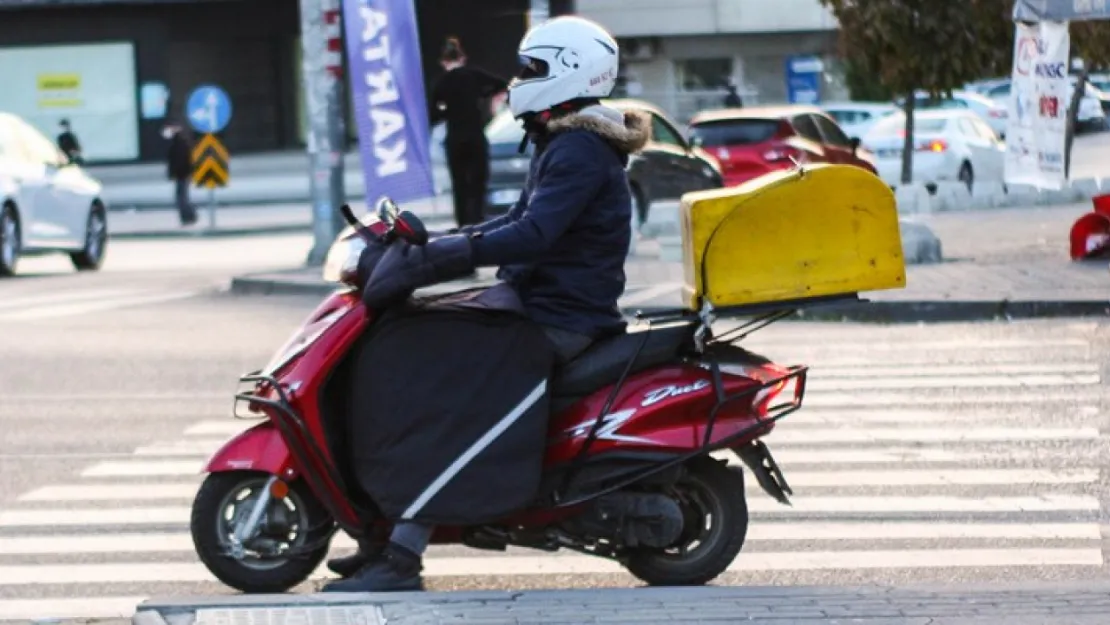 İstanbul Valisi Davut Gül Duyurdu: Motokurye Trafiğe Çıkma Kısıtlaması Yarın Sona Erecek