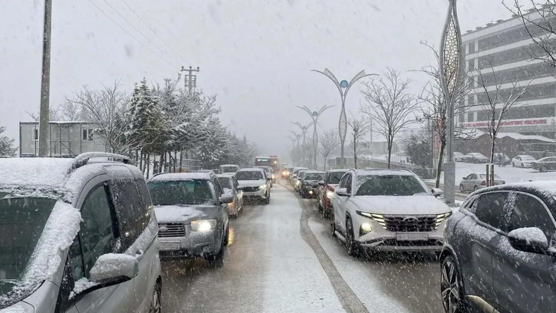 KOCAELİ'DE 2 GÜN TATİL: Eğitime Ara Verildi, Özel Önlemler Alındı