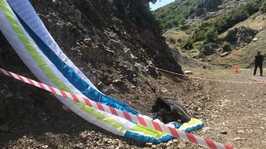 Manisa Saruhanlı'da Yamaç Paraşütü Yaparken Kaybolan 62 Yaşındaki Tuncay Öğüt, Arama ve Kurtarma Çalışmaları Sonunda Ölü Bulundu