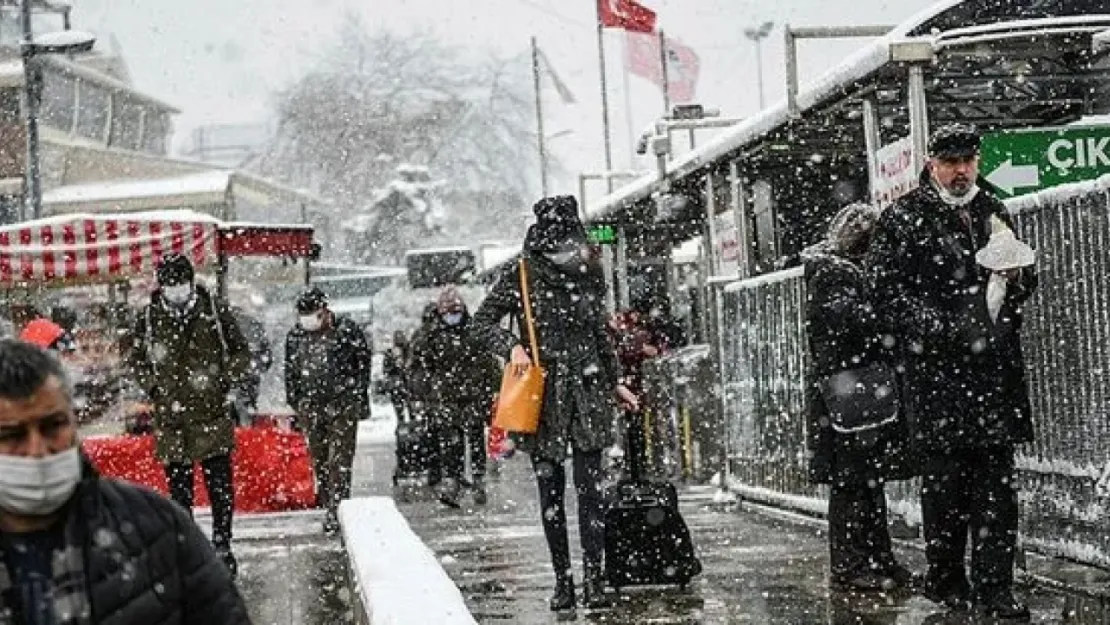 SON DAKİKA: Hafta Sonu İstanbul'da Yoğun Kar Yağışı Bekleniyor – Meteoroloji Uzmanı Adil Tek'ten Uyarı!