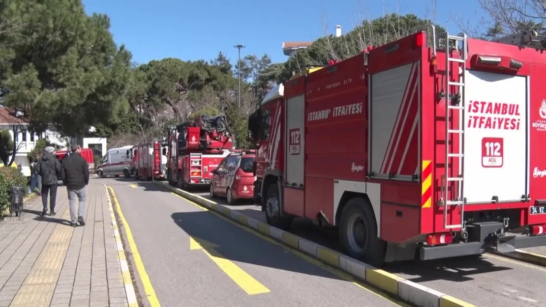 Üsküdar Devlet Hastanesi'nde Elektrik Panosu Yangını Hastalar Acil Tahliye Edildi