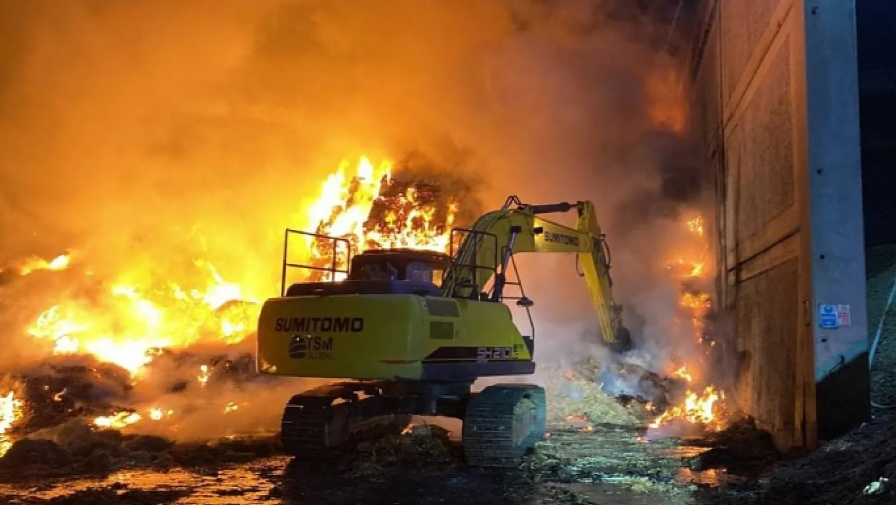 Gönen OSB'de Çıkan Devasal Yangın Zor Kontrol Altına Alındı