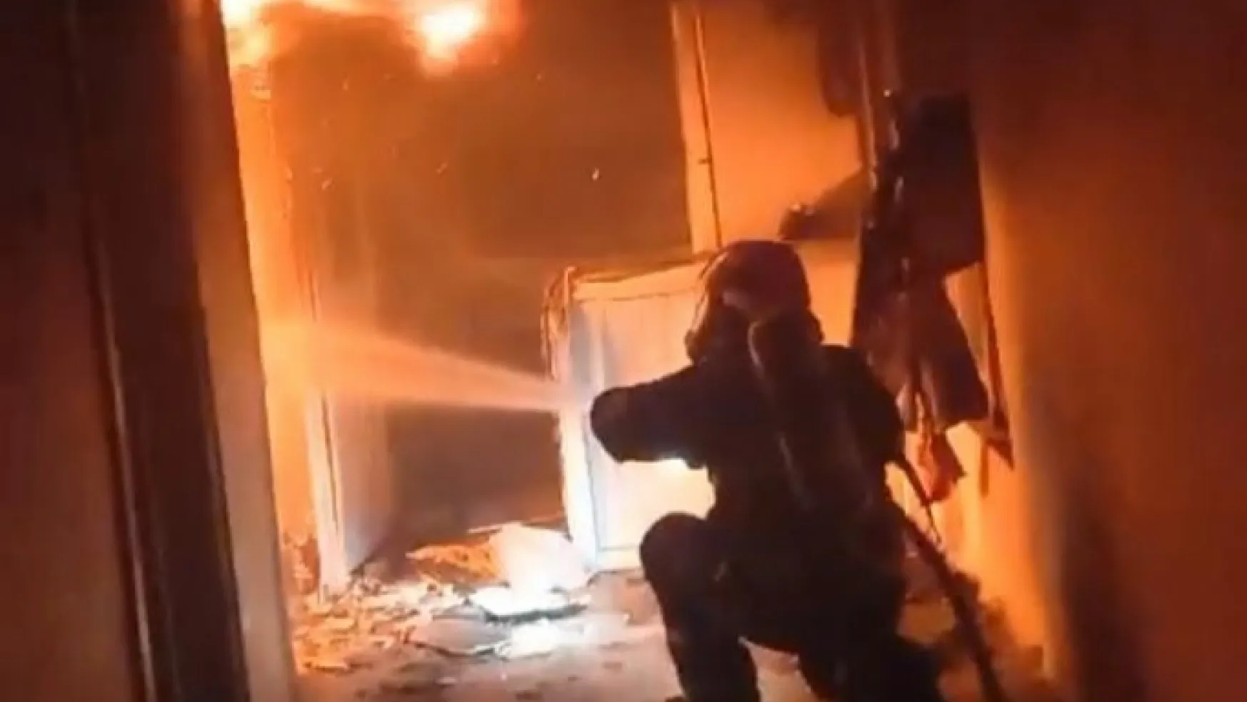 Şanlıurfa'da Evde Çıkan Yangın Az Kalsın Faciaya Dönüşecekti