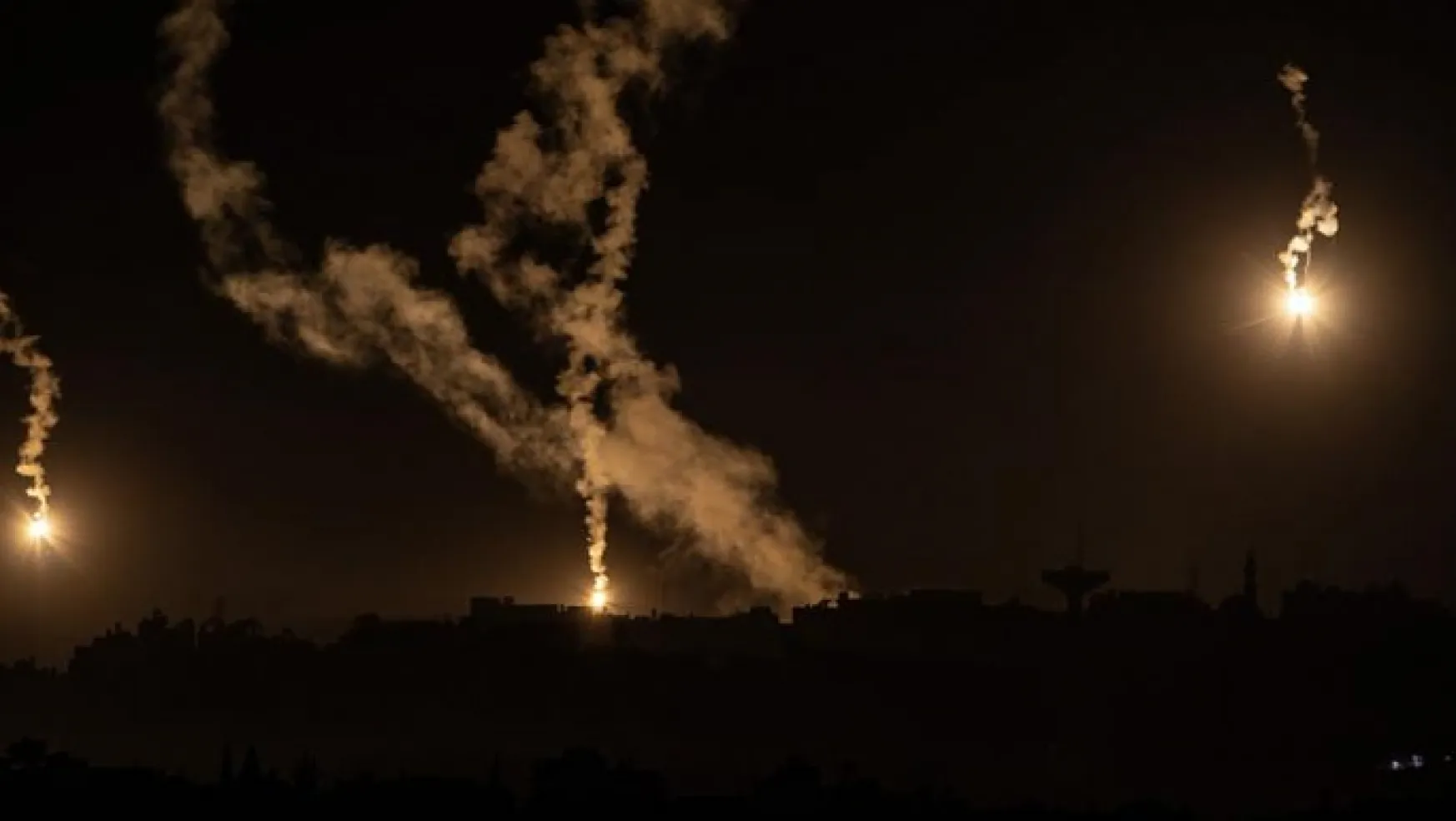 İsrail Hava ve Topçu Saldırılarında Son 24 Saatte Gazze'de 61 Kişi Hayatını Kaybetti