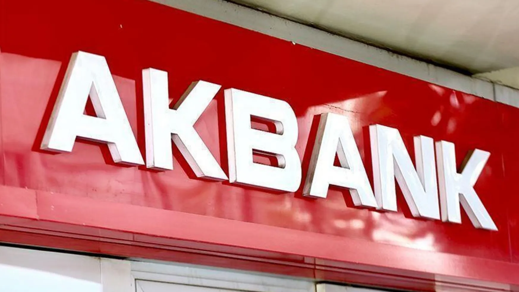 Akbank'tan Yılbaşı Hediyesi: 2 bin 500 TL Verecek!