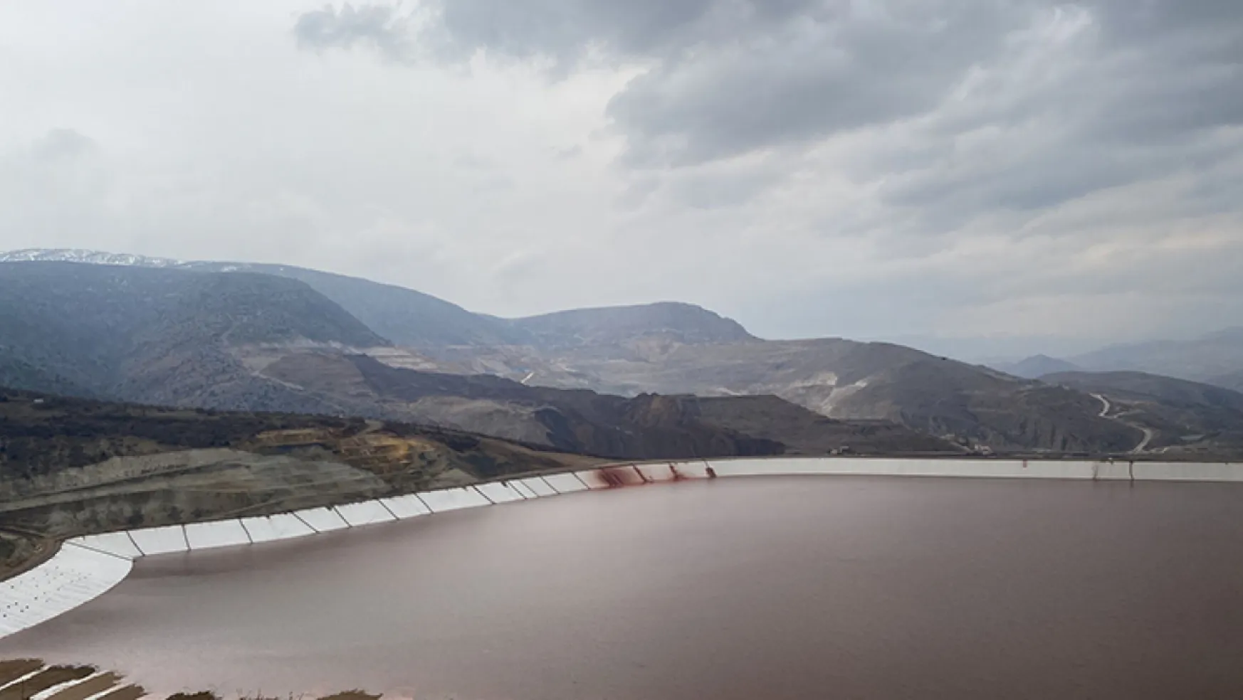Erzincan'da Toprak Kayması Meydana Geldi!