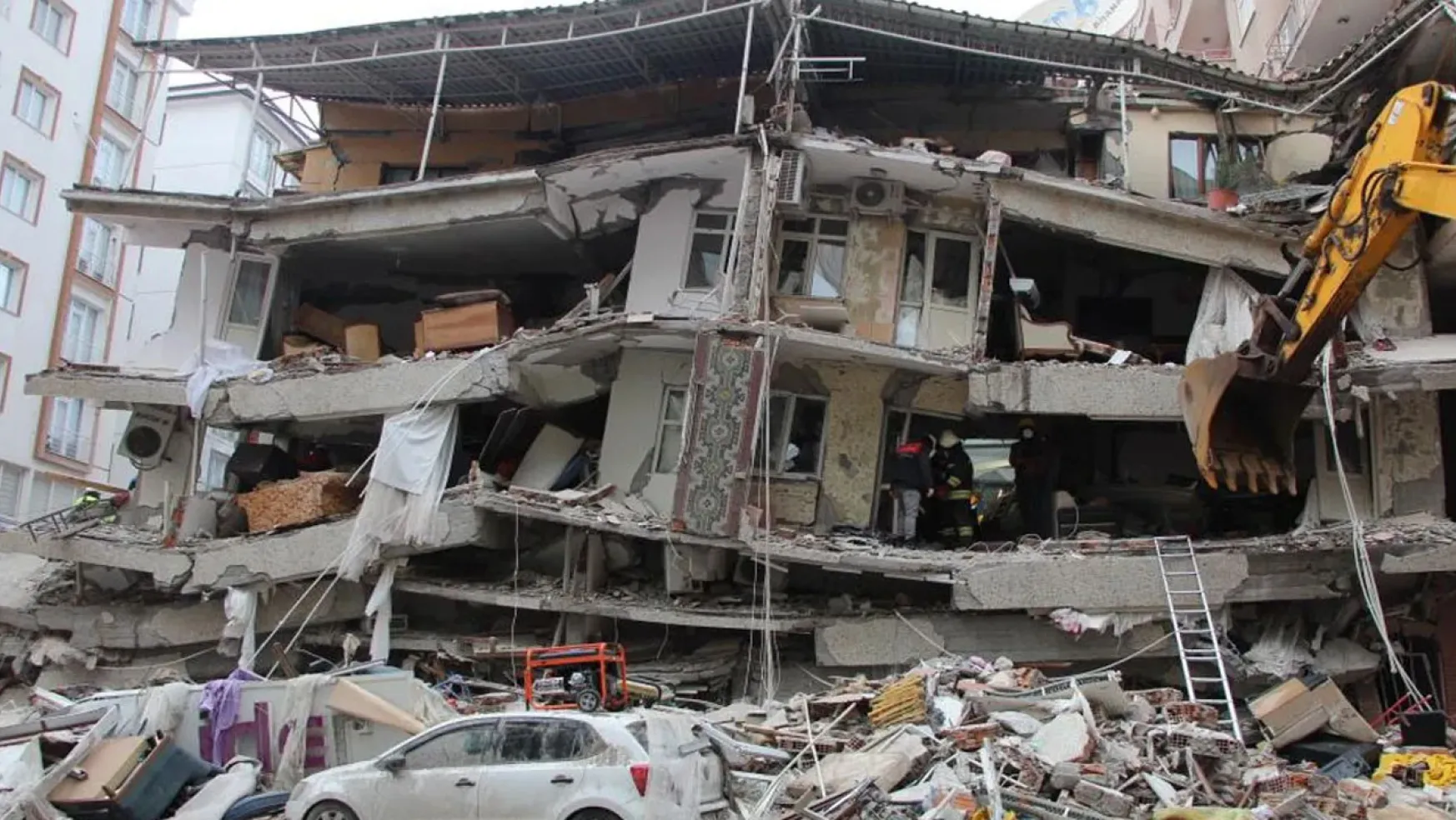 Naci Görür'den Dikkat Çeken Uyarı: İstanbul'da Deprem Olma Olasılığı Yüzde 47'ye Yükseldi!